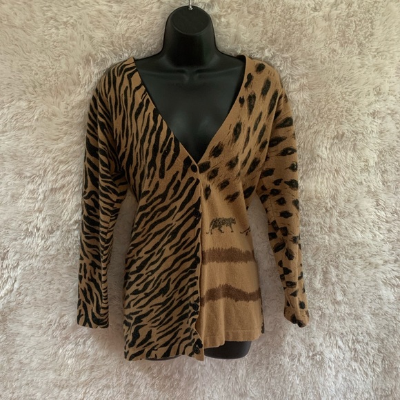 Vintage Nouveau Monde Angora Hair/LambsWool Blend Button Down Sweater! - Picture 1 of 5